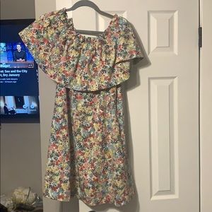 Off the shoulder floral dress!